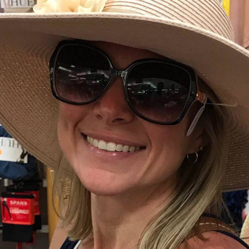 Meet your Posher, Lori
